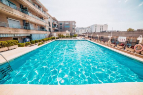 Apartamento con Terraza y Piscina